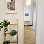 Guest House Manin